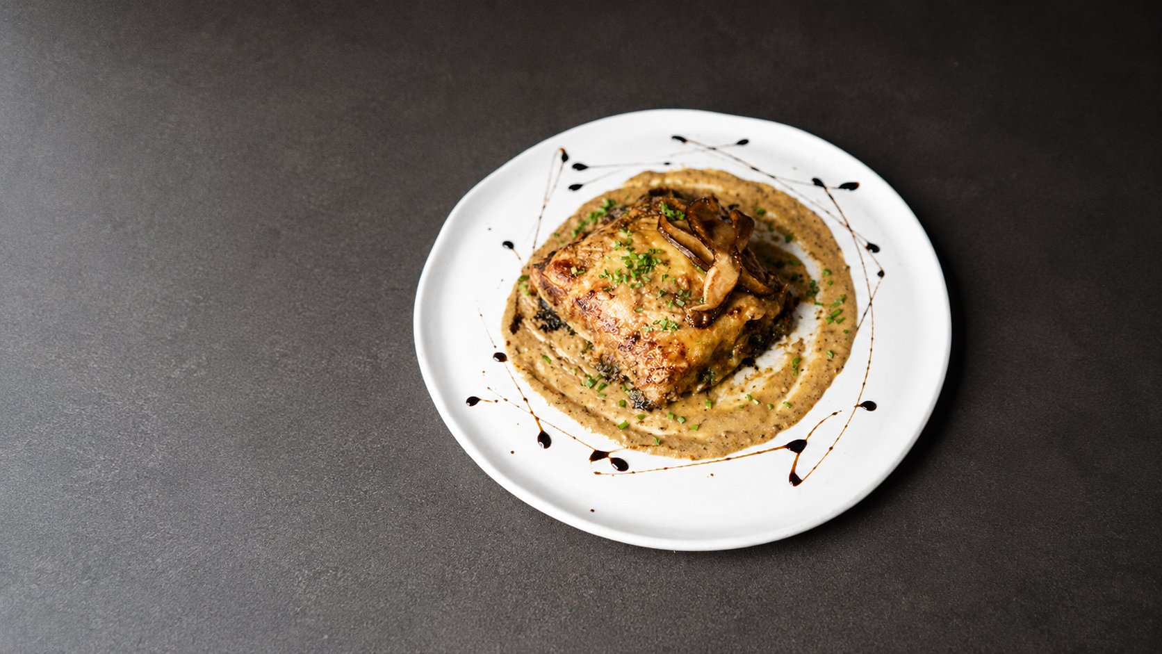 LASAGNA DE CARNE BRESEADA Y ESPINACA